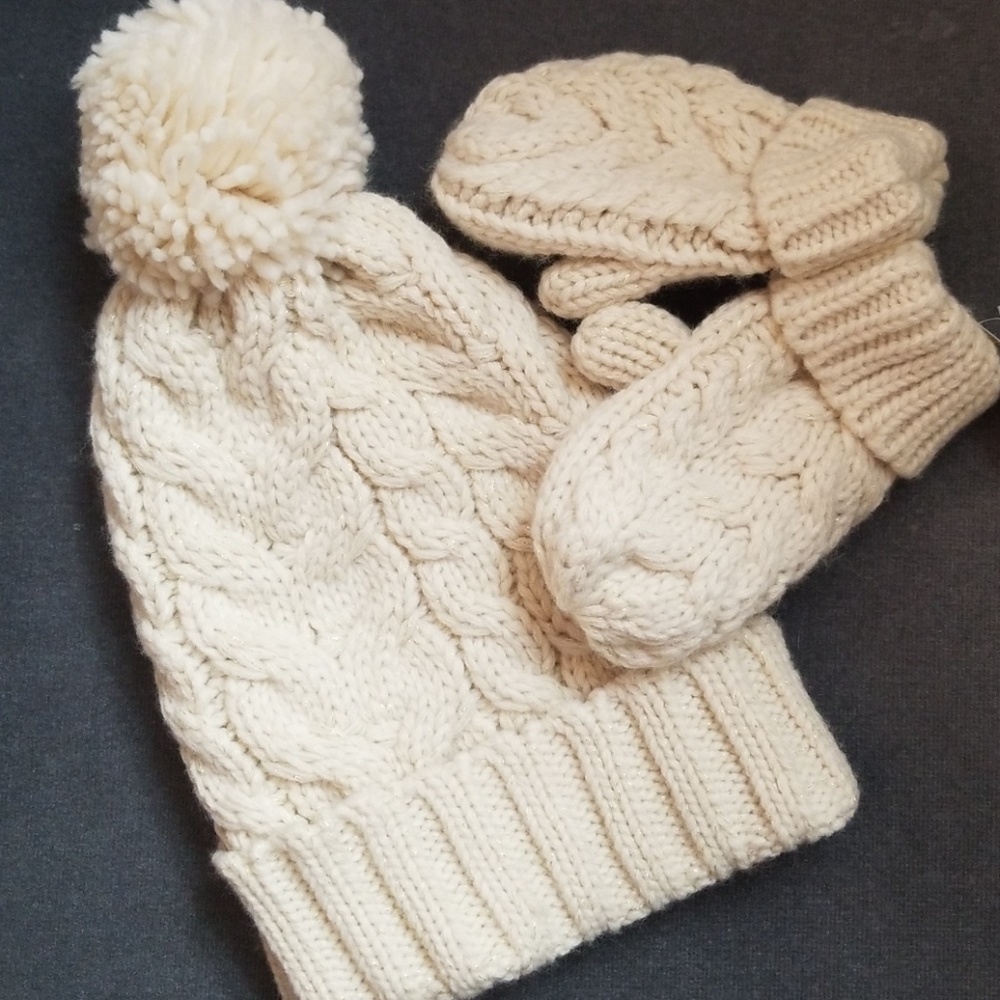 NWT Baby Gap Hat/Mittens